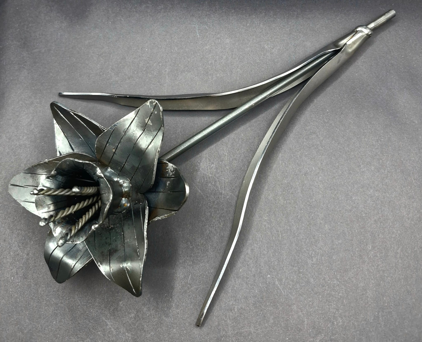 Steel Daffodil